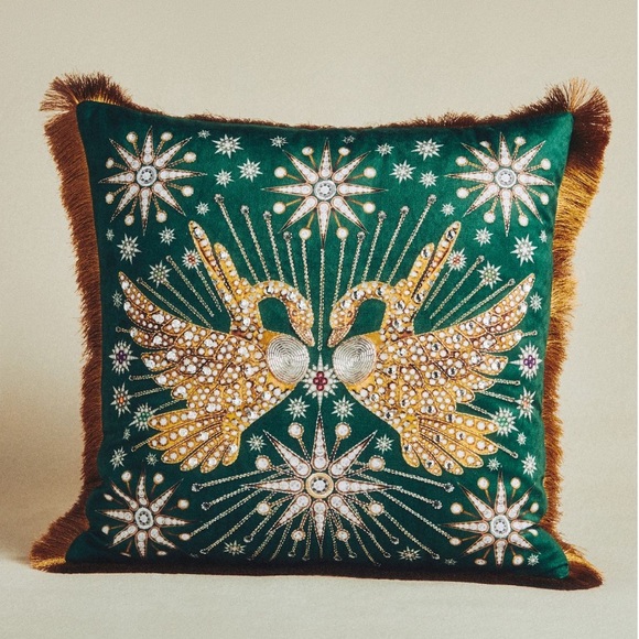 LAST BLACK 🔥 Catherine Martin X Anthropologie embellished pillows * - Picture 7 of 15